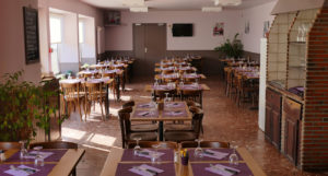 Restaurant près de la N165